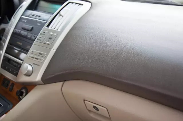 【天嬌用車學(xué)】暴曬后的汽車究竟有多毒？超乎你想象