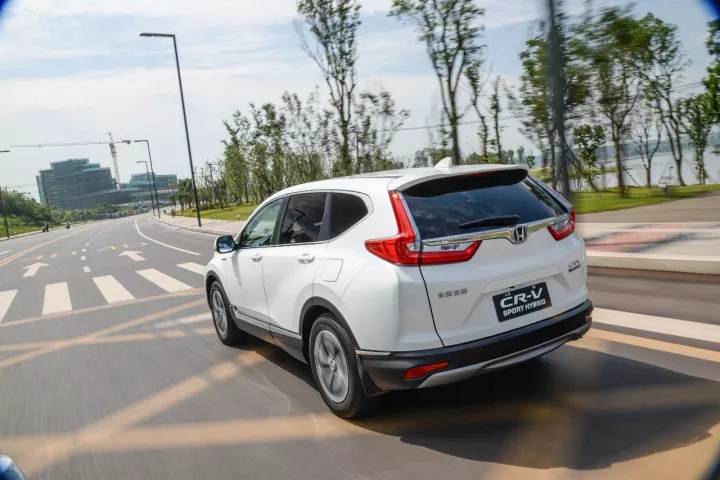 全新一代CR-V 銳?混動(dòng)領(lǐng)銜，東風(fēng)Honda榮耀亮相武漢車展