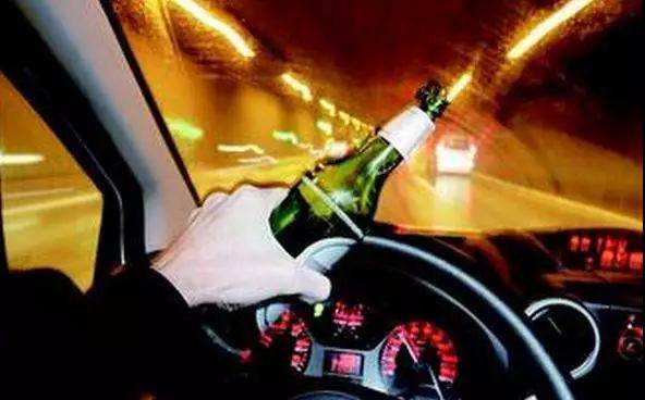 真的假的？最新交規(guī)：酒后躺車內休息也算酒駕？